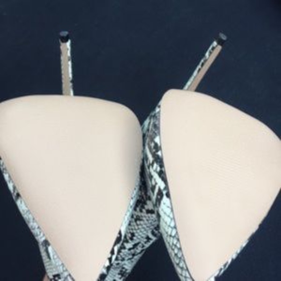 NEW Steve Madden whimsy Booties - Picture 7 of 8